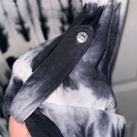 Cato Women's Plus Size 24 Tie-Dye Button-Up Long Sleeve Top Multicolor - Picture 7 of 7